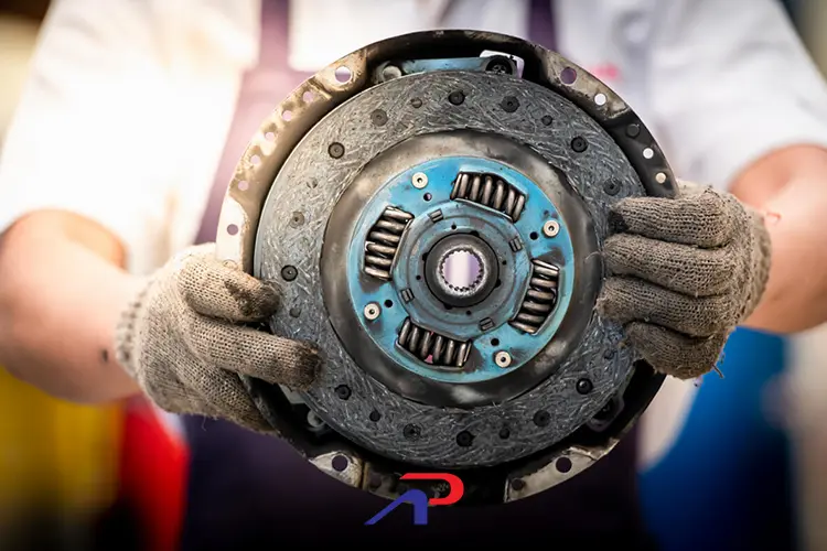 چگونه صفحه کلاچ را عوض کنیم؟