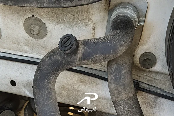 پیچ هواگیری رادیاتور پراید کجاست؟   