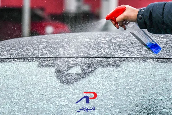 راهنمای باز کردن یخ شیشه به شکل صحیح